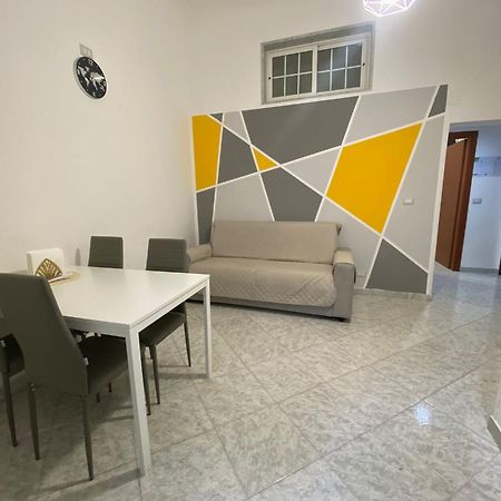 Newhouse Class Барі Екстер'єр фото